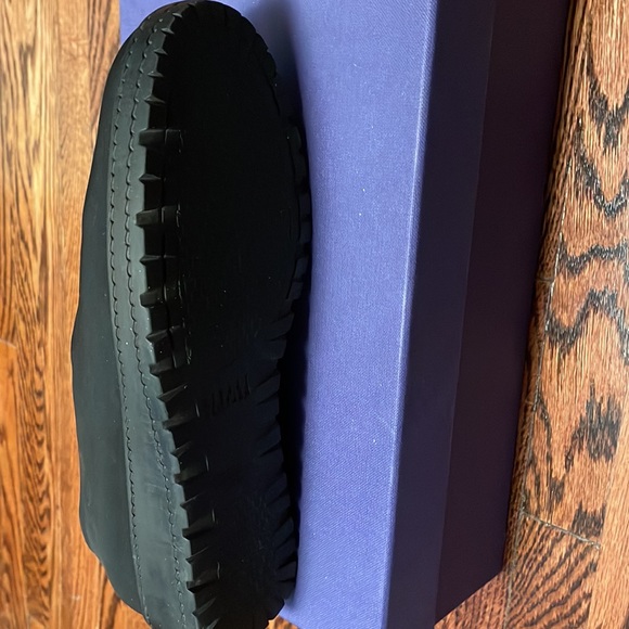 NEW Stuart Weitzman Sofa Black Stretch Pull On Loafer Black.Size 7.Made in Spain - Picture 11 of 14